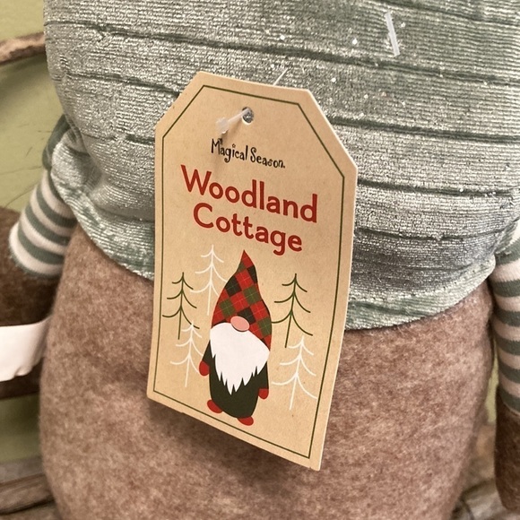 NEW WOODLAND COTTAGE FELTED REINDEER CHRISTMAS GNOME with Beanbag Bottom - Picture 6 of 9